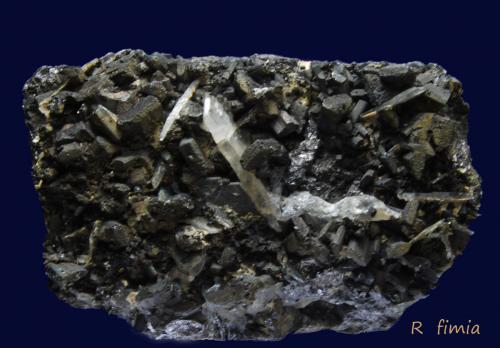 Enargita<br />Mina Quiruvilca (Mina La Libertad), Distrito Quiruvilca, Provincia Santiago de Chuco, Departamento La Libertad, Perú<br />10 x 6 x 3 cm<br /> (Autor: Ricardo Fimia)