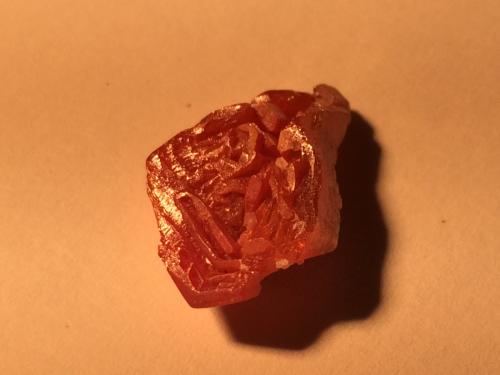 Vanadinite<br />Mina Pure Potential, Distrito Silver, Montes Trigo, Condado La Paz, Arizona, USA<br />12 X 12 X 8 mm<br /> (Author: Robert Seitz)