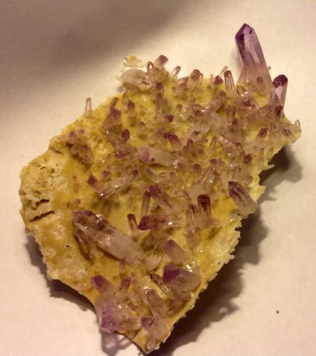 Quartz (variety amethyst )<br />Piedra Parada (Las Vigas), Municipio Tatatila, Veracruz (Veracruz de Ignacio de la Llave), Mexico<br />15 cm<br /> (Author: JC)