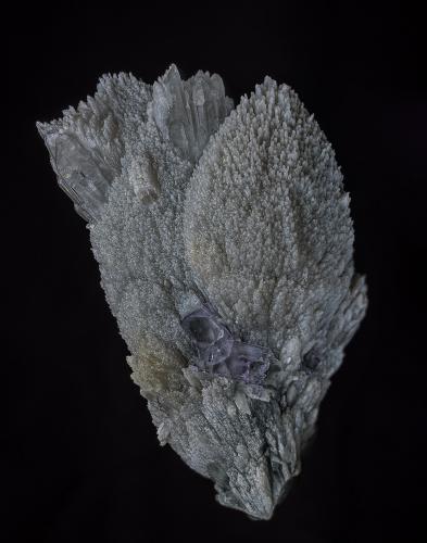 Quartz, Fluorite<br />Shangbao Mine, Leiyang, Hengyang Prefecture, Hunan Province, China<br />9.6 x 6.0 cm<br /> (Author: am mizunaka)