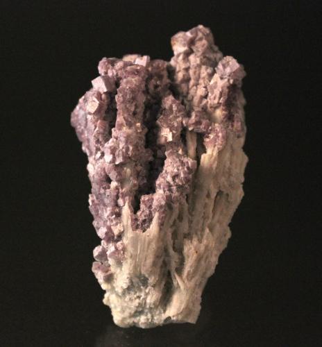 Fluorite, Barite pseudomorph after Laumontite<br />Cripple Creek District, Teller County, Colorado, USA<br />7.5 x 4.5 cm<br /> (Author: Don Lum)