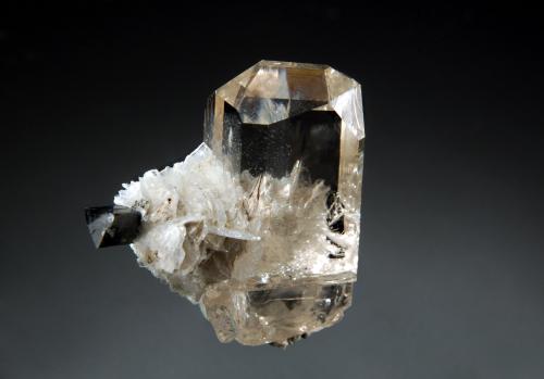 Topaz<br />Shigar Valley, Shigar District, Gilgit-Baltistan (Northern Areas), Pakistan<br />1.9 x 2.0 cm<br /> (Author: crosstimber)