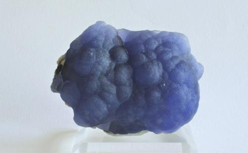Fluorita<br />Guxian, Tongbai, Prefectura Nanyang, Provincia Henan, China<br />6,5 x 4,6 x 3 cm<br /> (Autor: Raúl S. Llorente)