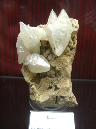 Calcite<br />Picher Field, Tri-State District, Ottawa County, Oklahoma, USA<br />~ 15 cm<br /> (Author: Tobi)