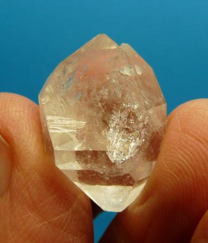 Quartz<br />Ceres, Warmbokkeveld Valley, Ceres, Valle Warmbokkeveld, Witzenberg, Cape Winelands, Provincia Occidental del Cabo, Sudáfrica<br />34 x 19 x 16 mm<br /> (Author: Pierre Joubert)