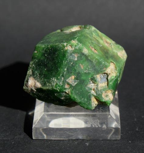 Grossular<br />Kayes Region, Mali<br />30mm x 30mm x 20mm<br /> (Author: Philippe Durand)