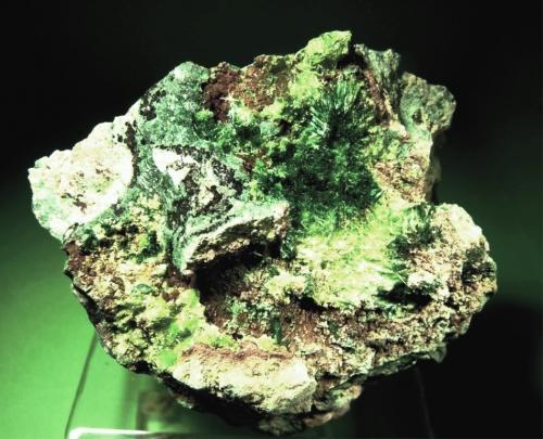 Cuprosklodowskita<br />Mina Musonoi, Kolwezi, Distrito Kolwezi, Lualaba, Cinturón de cobre de Katanga, Katanga (Shaba), República Democrática del Congo (Zaire)<br />65x50 mm.<br /> (Autor: Jesus Franquesa Baucells)