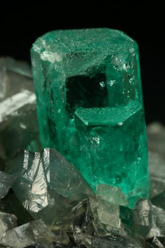 Beryl (variety emerald), Calcite, Dolomite, Pyrite<br />Coscuez mining district, Municipio San Pablo de Borbur, Western Emerald Belt, Boyacá Department, Colombia<br />70x50x55mm, aggregate=10mm<br /> (Author: Fiebre Verde)