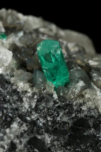 Beryl (variety emerald), Calcite, Dolomite, Pyrite<br />Coscuez mining district, Municipio San Pablo de Borbur, Western Emerald Belt, Boyacá Department, Colombia<br />70x50x55mm, aggregate=10mm<br /> (Author: Fiebre Verde)