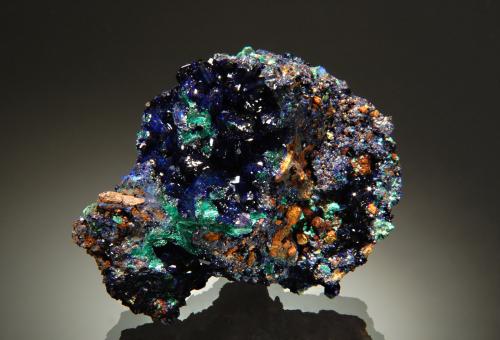 Azurite<br />Sepon Mine, Vilabouly District, Savannakhét Province, Laos (Lao P.D.R.)<br />6.1 x 7.2 cm<br /> (Author: crosstimber)