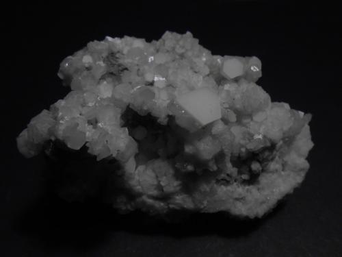 Calcita<br />Fuzichong, Cenxi, Wuzhou Prefecture, Guangxi Zhuang Autonomous Region, China<br />8,5 x 6 x 6 cm<br /> (Autor: Antonio Alcaide)