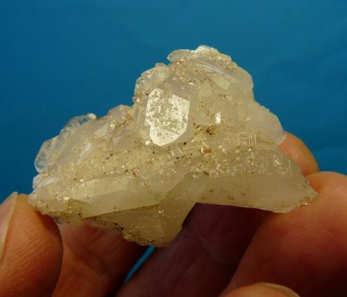 Quartz<br />Ceres, Warmbokkeveld Valley, Ceres, Valle Warmbokkeveld, Witzenberg, Cape Winelands, Provincia Occidental del Cabo, Sudáfrica<br />41 x 28 x 17 mm<br /> (Author: Pierre Joubert)