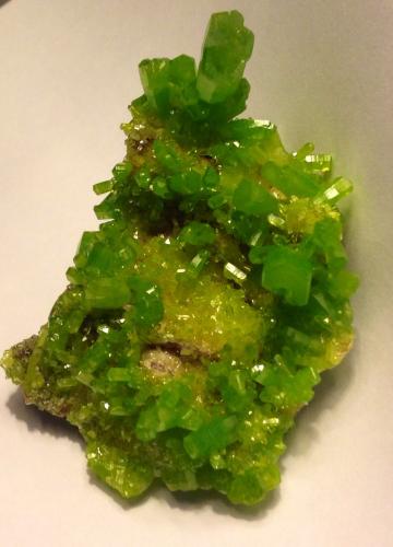 Pyromorphite<br />Mina Daoping, Gongcheng, Prefectura Guilin, Región Autónoma Guangxi Zhuang, China<br />6.5 cm<br /> (Author: JC)