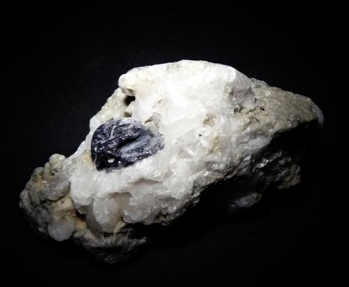 Galena y Calcita.<br />Zona minera Madan, Montes Rhodope, Smolyan Oblast, Bulgaria<br />75x45 mm.<br /> (Autor: Jesus Franquesa Baucells)