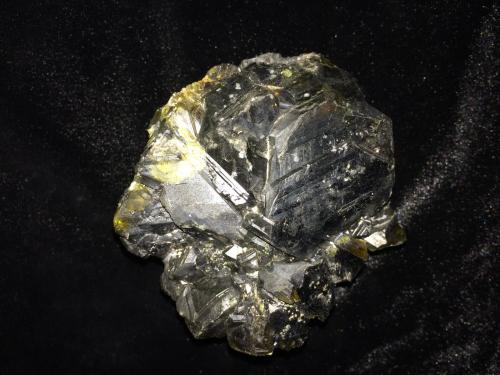 Sphalerite, Galena<br />Zona minera Madan, Montes Rhodope, Smolyan Oblast, Bulgaria<br />80 mm X 75 mm X 40 mm<br /> (Author: Robert Seitz)