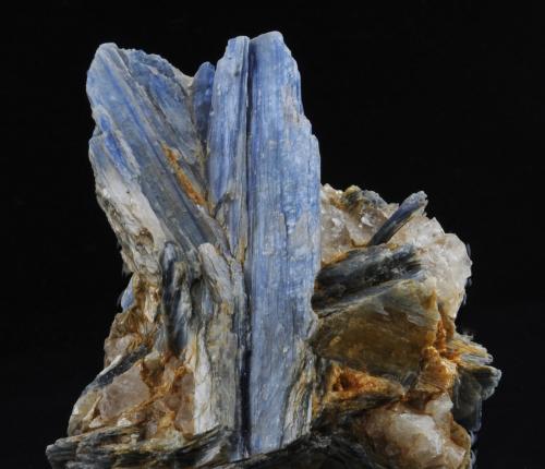 Kyanite<br />Barra de Salinas, Coronel Murta, Vale do Jequitinhonha, Minas Gerais, Brazil<br />15 x 11.7  x 6.0<br /> (Author: steven calamuci)