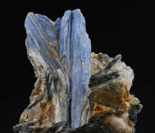 Kyanite<br />Barra de Salinas, Coronel Murta, Jequitinhonha, Minas Gerais, Brazil<br />15 x 11.7  x 6.0<br /> (Author: steven calamuci)