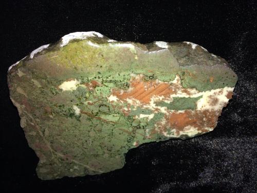 Copper, Epidote, Calcite<br />Lake Superior copper district, Keweenaw County, Michigan, USA<br />140 mm x 90 mm x 25 mm<br /> (Author: Robert Seitz)