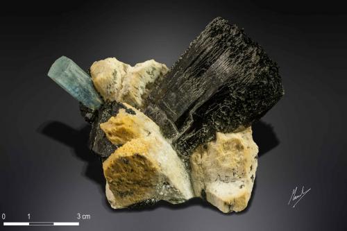 Beryl (variety aquamarine), Schorl and Microcline<br />Davib East Farm 61 (Davib Ost Farm), Karibib District, Erongo Region, Namibia<br />92 x 82 mm<br /> (Author: Manuel Mesa)