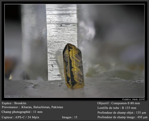 Brookite<br />Kharan, Kharan District, Balochistan (Baluchistan), Pakistan<br />fov 11 mm<br /> (Author: ploum)