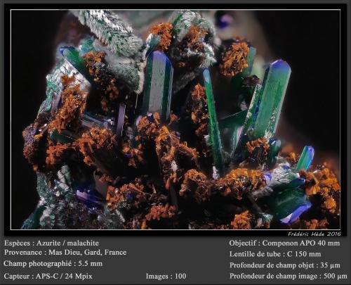 Malachite after Azurite<br />Mas Dieu, Mercoirol, Alès, Gard, Occitanie, France<br />fov 5.5 mm<br /> (Author: ploum)