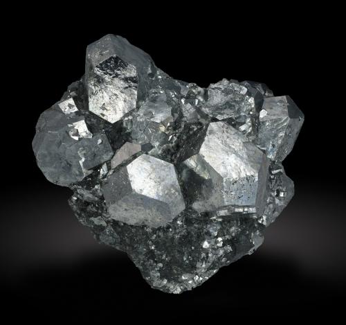 Skutterudite<br />Distrito minero Bou Azzer, Región Drâa-Tafilalet, Marruecos<br />8,5 cm.<br /> (Author: Enrique Llorens)