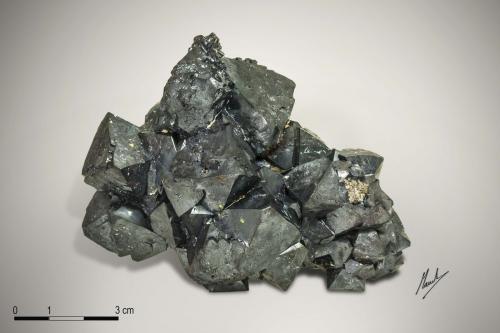 Cuprite and Silver<br />Poteryaevskoe Mine, Rubtsovsky District, Altai Krai, Russia<br />92 x 65 mm<br /> (Author: Manuel Mesa)