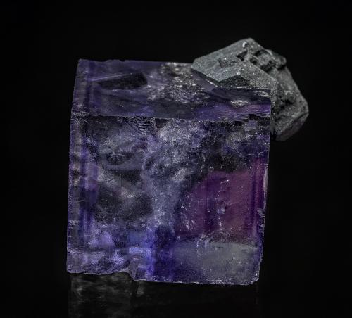 Fluorite, Galena<br />Ojuela Mine, Mapimí, Municipio Mapimí, Durango, Mexico<br />2.2 x 2.0 cm<br /> (Author: am mizunaka)