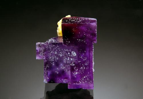 Fluorite<br />Denton Mine, Goose Creek Mine group, Harris Creek Sub-District, Hardin County, Illinois, USA<br />1.7 x 2.6 cm<br /> (Author: crosstimber)