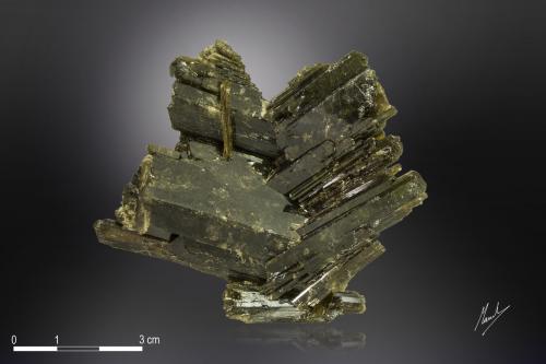 Epidota<br />Hachupa, Shigar District, Gilgit-Baltistan (Northern Areas), Pakistan<br />78 x 72 mm<br /> (Autor: Manuel Mesa)