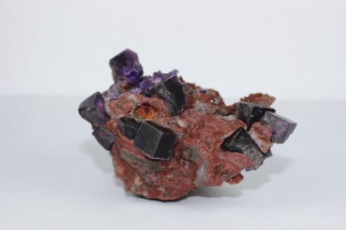 Fluorita<br />Ojuela Mine, Mapimí, Municipio Mapimí, Durango, Mexico<br />8 x 6 x 6 centimetros<br /> (Autor: Ricardo Melendez)