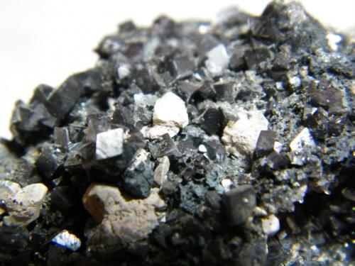 Smithsonite<br />Mina Tsumeb, Tsumeb, Región Otjikoto, Namibia<br />80mm x 45mm x 50mm<br /> (Author: Heimo Hellwig)