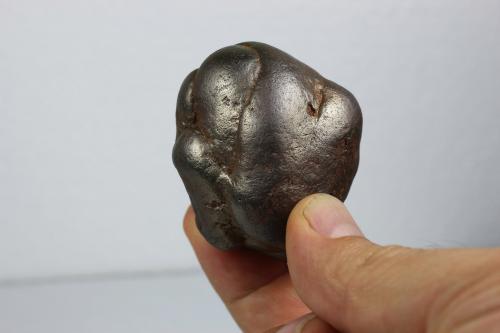 Goethita<br />Cuetzalan del Progreso, Municipio Puebla de Zaragoza, Puebla, Mexico<br />5 x 4 x 3.4 centimetros<br /> (Autor: Ricardo Melendez)
