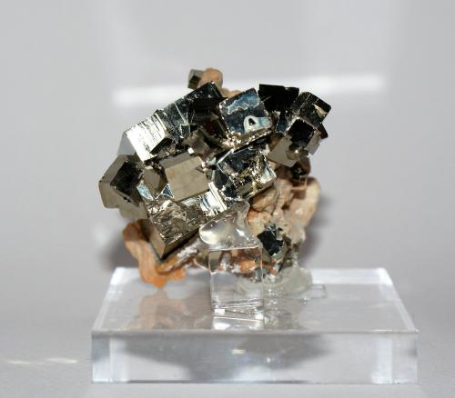 Pyrite<br />Shangbao Mine, Leiyang, Hengyang Prefecture, Hunan Province, China<br />65mm x 45mm x 45mm<br /> (Author: Philippe Durand)