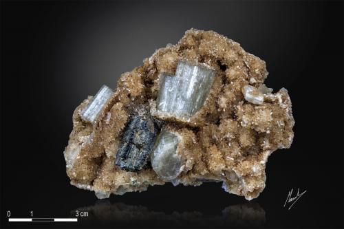 Fluorapatite with Stilbite-Ca and Schorl<br />Imilchil area, Anti-Atlas, Er Rachidia Province, Drâa-Tafilalet Region, Morocco<br />100 x 66 mm<br /> (Author: Manuel Mesa)