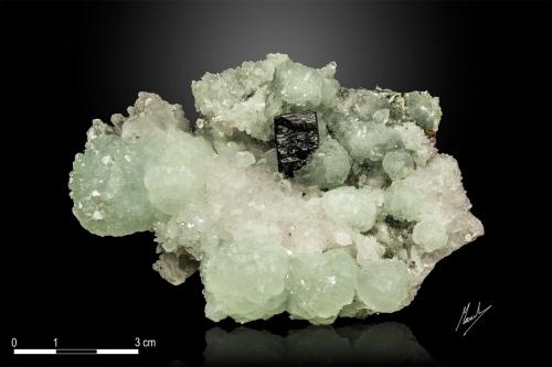 Babingtonite, Prehnite and Quartz<br />Indicios de Babingtonita, Qiaojia, Prefectura Zhaotong, Provincia Yunnan, China<br />100 X 67 mm<br /> (Author: Manuel Mesa)