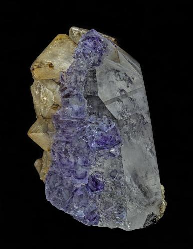 Fluorite, Scheelite, Quartz<br />Chifeng (Ulanhad), Inner Mongolia Autonomous Region, China<br />5.6 x 3.3 cm<br /> (Author: am mizunaka)