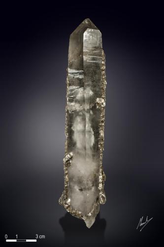 Quartz<br />Minas da Panasqueira, Aldeia de São Francisco de Assis, Covilhã, Castelo Branco, Cova da Beira, Centro, Portugal<br />220 X 42 mm<br /> (Author: Manuel Mesa)