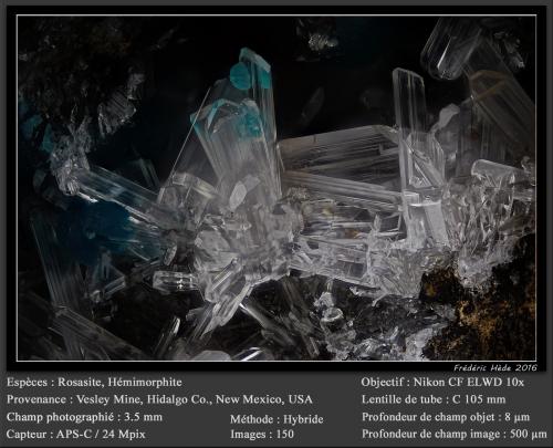 Rosasite and Hemimorphite<br />Mina Vesley, Granite Gap, Distrito San Simon, Condado Hidalgo, New Mexico, USA<br />fov 3.5 mm<br /> (Author: ploum)