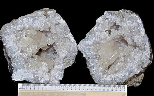 Calcite on Quartz<br />State Route 37 road cuts, Harrodsburg, Clear Creek Township, Monroe County, Indiana, USA<br />geode is about 17 cm, the largest intact calcites are 4.8 cm and 7.0 cm<br /> (Author: Bob Harman)