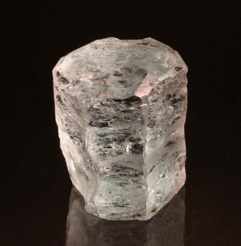 Beryl (variety aquamarine)<br />Shengus (Shingus), Baltistan District, Gilgit-Baltistan (Northern Areas), Pakistan<br />40 mm x 32 mm x 31 mm<br /> (Author: Don Lum)