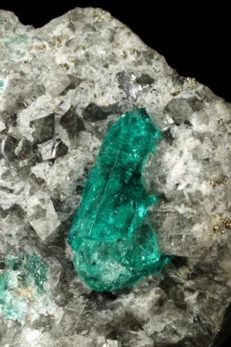 Beryl (variety emerald), Albite (variety cleavelandite), Dolomite, Pyrite<br />Chivor mining district, El Oriente Mine, Municipio Chivor, Eastern Emerald Belt, Boyacá Department, Colombia<br />52x54x30mm, xls=18 & 16mm<br /> (Author: Fiebre Verde)