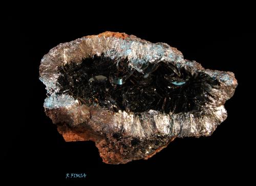Hematites (variedad especularita)<br />Mina La Incomparable, Villafranca de Córdoba, Comarca Alto Guadalquivir, Córdoba, Andalucía, España<br />4x4 cm<br /> (Autor: Ricardo Fimia)