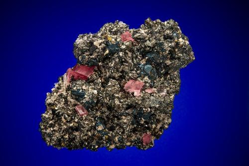 Rhodochrosite, Tetrahedrite<br />Sweet Home Mine, Mount Bross, Alma District, Park County, Colorado, USA<br />5.7 cm<br /> (Author: Nunzio)