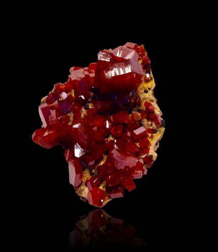 Vanadinite<br />Zona mina ACF, Distrito minero Mibladen, Mibladen, Midelt, Provincia Midelt, Región Drâa-Tafilalet, Marruecos<br />3.6 cm<br /> (Author: Nunzio)