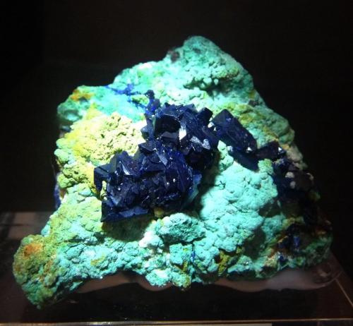 Azurita y Malaquita.<br />Touissit, Distrito Touissit, Provincia Jerada, Región Oriental, Marruecos<br />60x45 mm.<br /> (Autor: Jesus Franquesa Baucells)