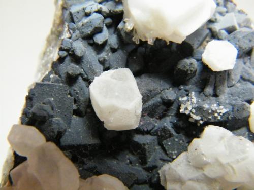 Calcite on Calcite<br />Mina Tsumeb, Tsumeb, Región Otjikoto, Namibia<br />55mm x 70mm x 20mm<br /> (Author: Heimo Hellwig)