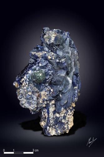 Azurite<br />Shaft IX (Puit IX), Touissit, Touissit District, Jerada Province, Oriental Region, Morocco<br />115 x 65 mm<br /> (Author: Manuel Mesa)