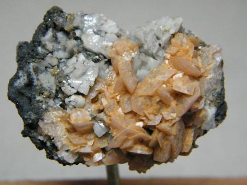 Calcite<br />Tsumeb Mine, Tsumeb, Otjikoto Region, Namibia<br />40mm x 30mm x 25mm<br /> (Author: Heimo Hellwig)