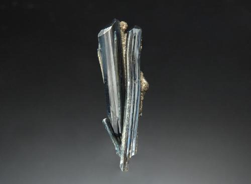 Stibnite<br />Socavón Mine (La Salvadora mine), Oruro city, Cercado Province, Oruro Department, Bolivia<br />0.9 x 2.6 cm<br /> (Author: crosstimber)